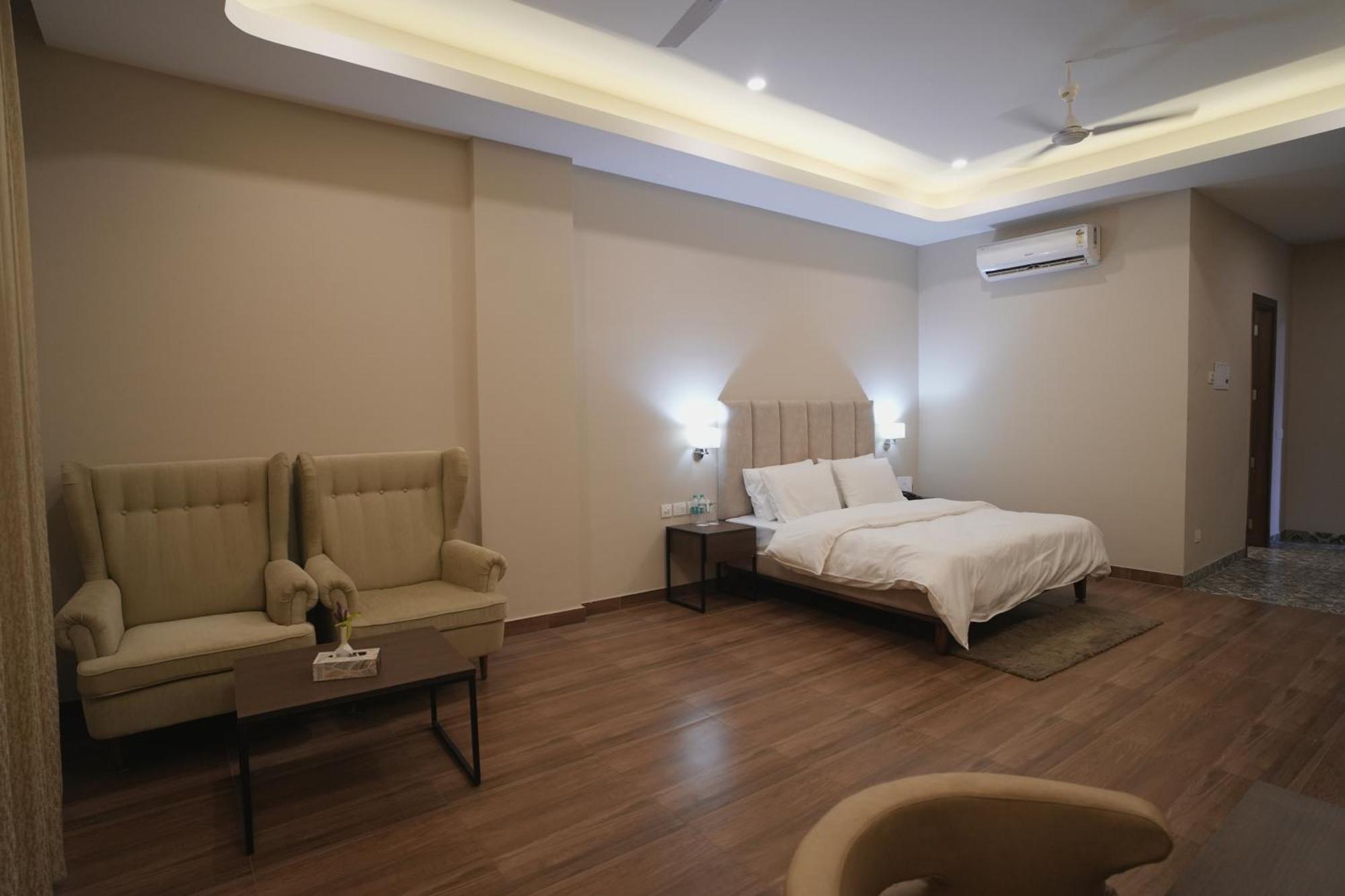 Tdi Club Retreat Sector-110 호텔 Mohali 외부 사진