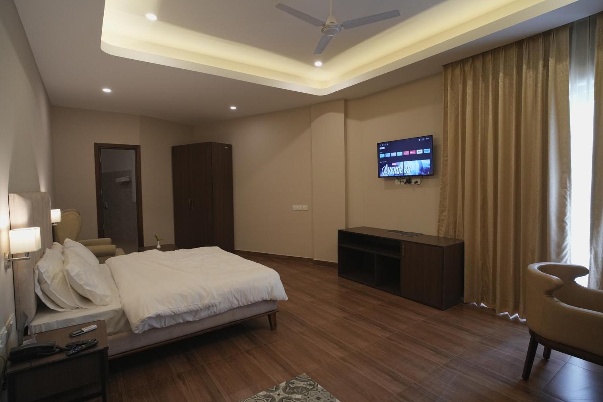 Tdi Club Retreat Sector-110 호텔 Mohali 외부 사진