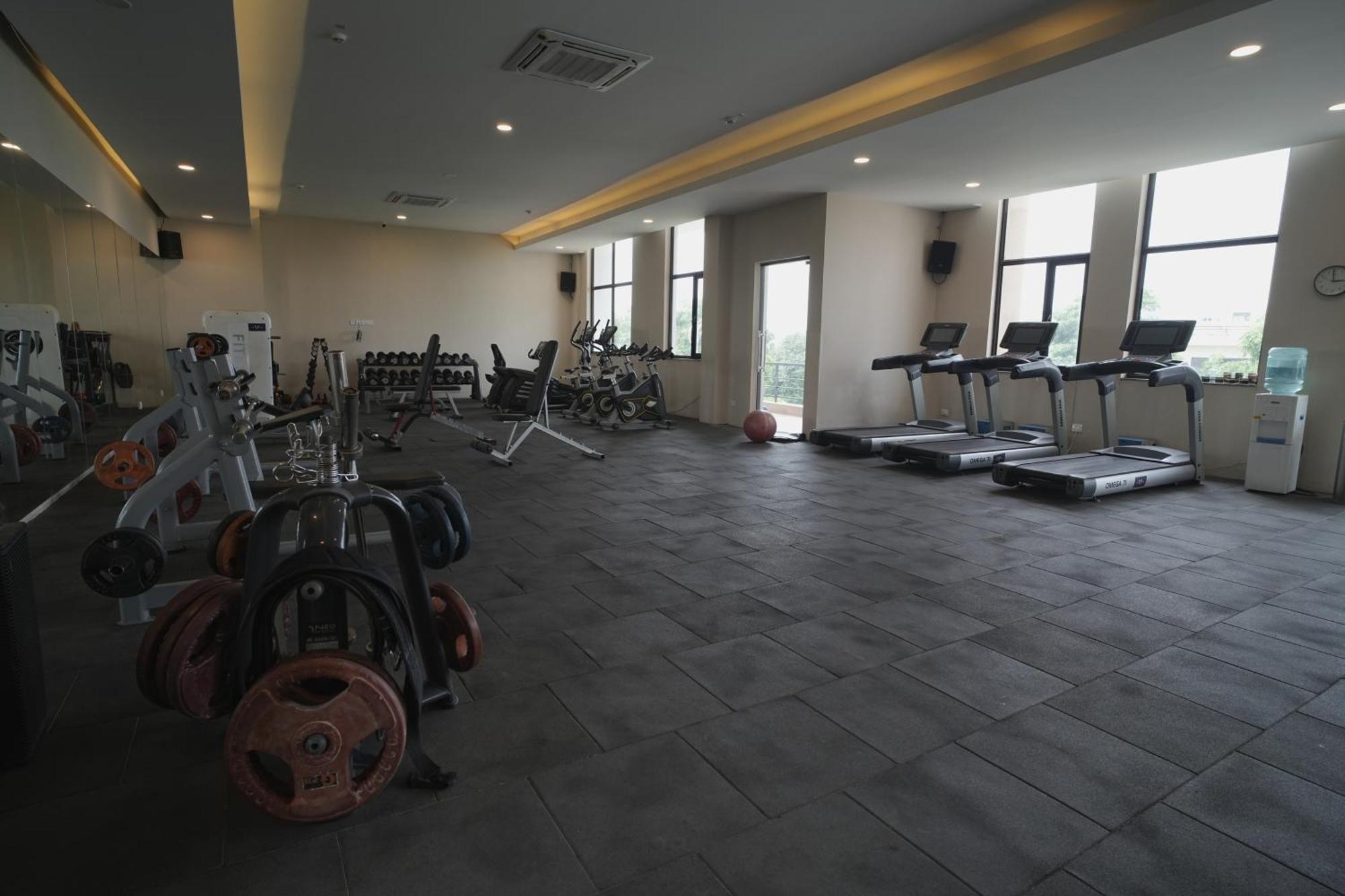 Tdi Club Retreat Sector-110 호텔 Mohali 외부 사진